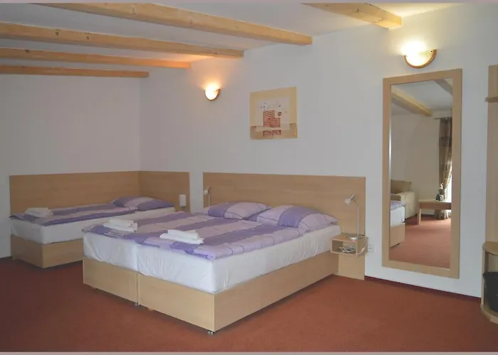Tiva Pensionat 3*